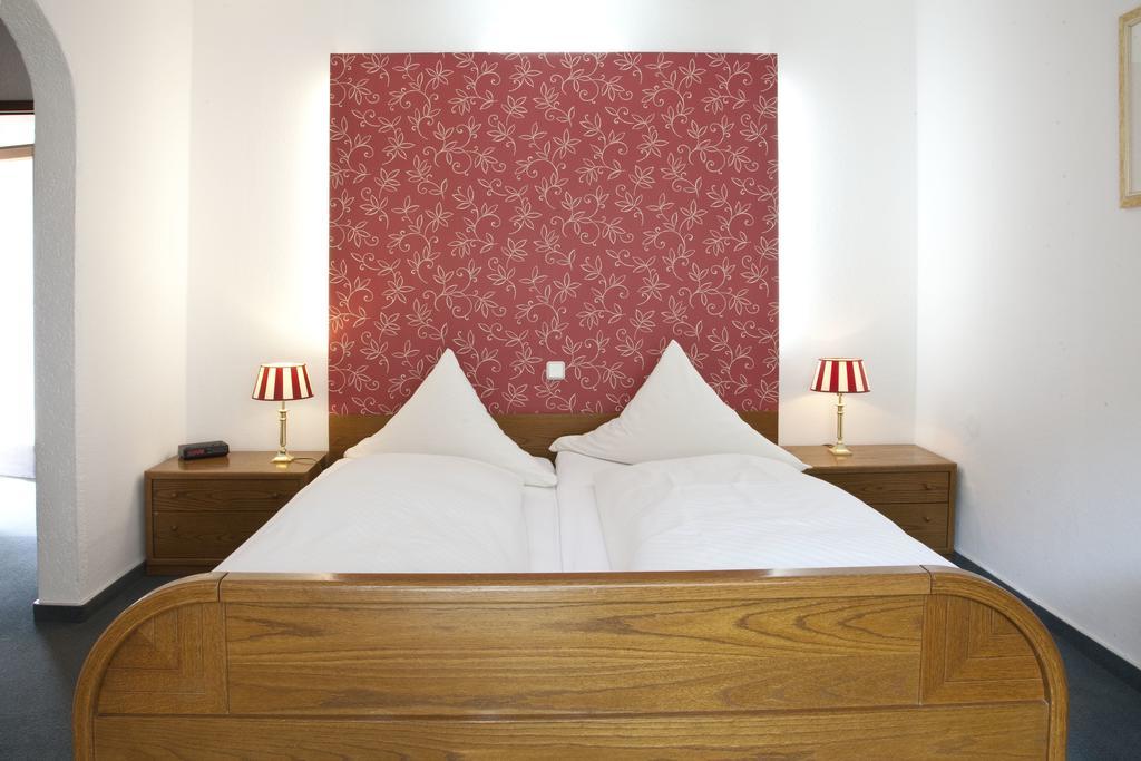 Bio-Hotel Uplaender Hof Вилинген Стая снимка