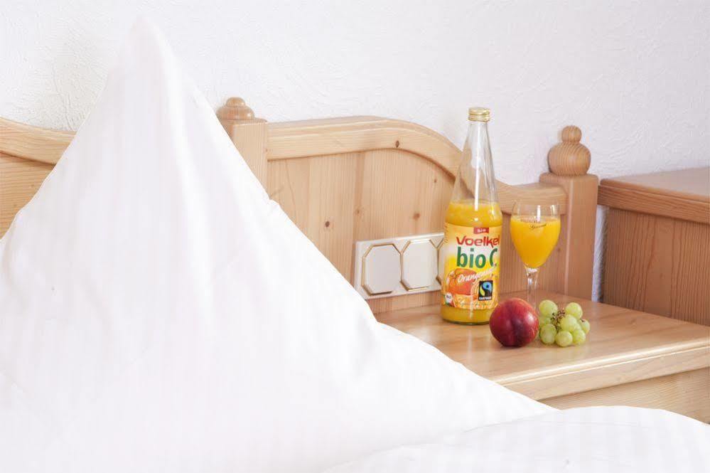Bio-Hotel Uplaender Hof Вилинген Екстериор снимка